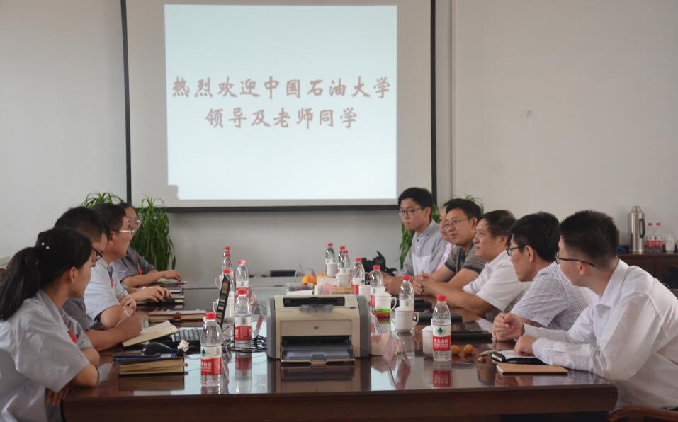 中國石大（華東）材料科學(xué)與工程學(xué)院對天威防腐感恩行
